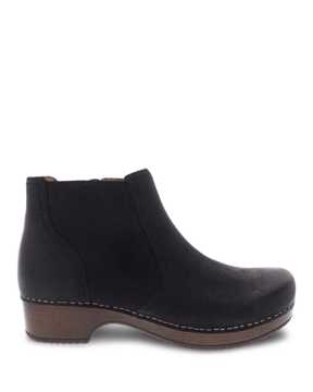 ladies black shoe boots