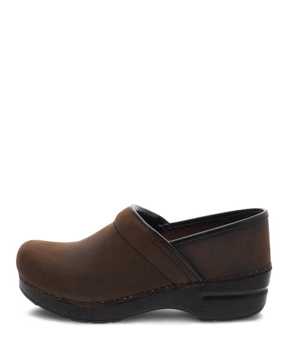 dansko men's wide shoes